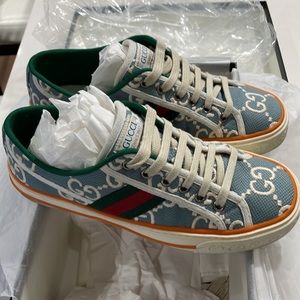 Gucci Women’s Blue Cloth Tennis Sneakers